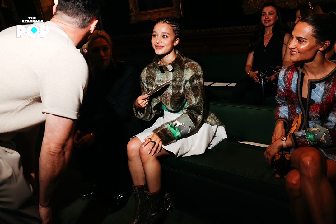 เหล่าแบรนด์แอมบาสเดอร์และดาราดังร่วมชมแฟชั่นโชว์ Louis Vuitton Cruise 2027 ที่ The Frick Collection 9