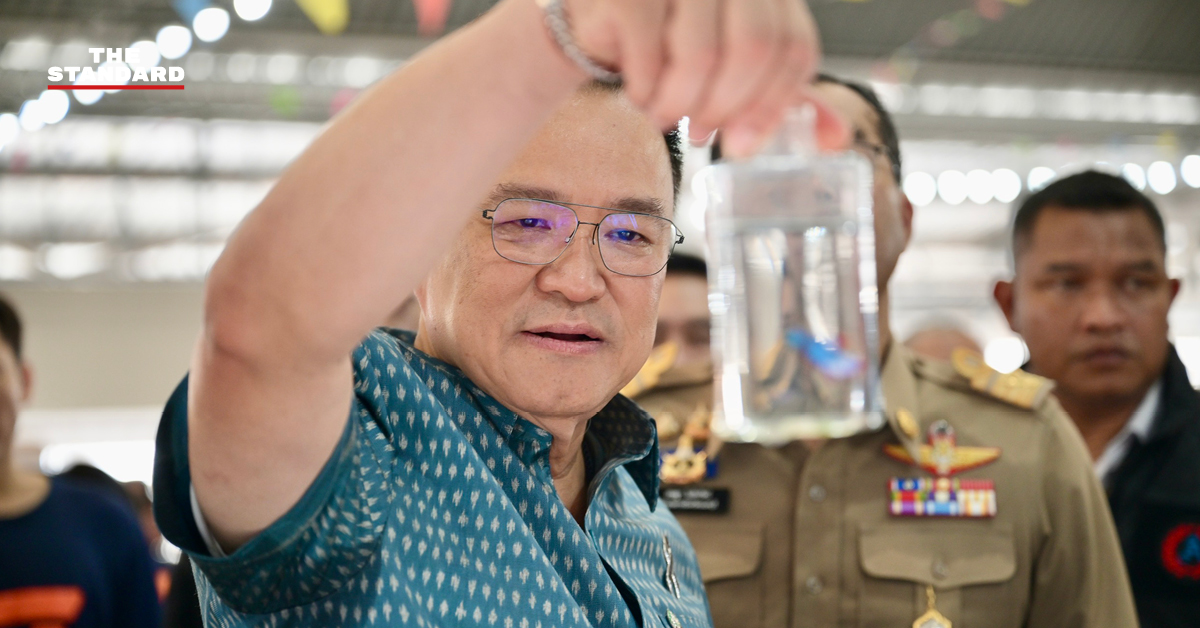 อนุทิน ชาญวีรกูล นายกรัฐมนตรีและรมว.มหาดไทย ลงพื้นที่เปิดโครงการไทยช่วยไทย ลดค่าครองชีพ ที่ตลาดบางใหญ่ นนทบุรี