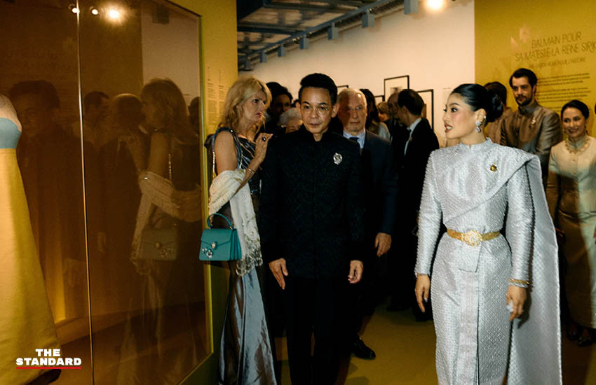 ภาพสมเด็จพระเจ้าลูกเธอ เจ้าฟ้าสิริวัณณวรี นารีรัตนราชกัญญา ทรงเปิดนิทรรศการ La Mode en Majesté ณ กรุงปารีส 16