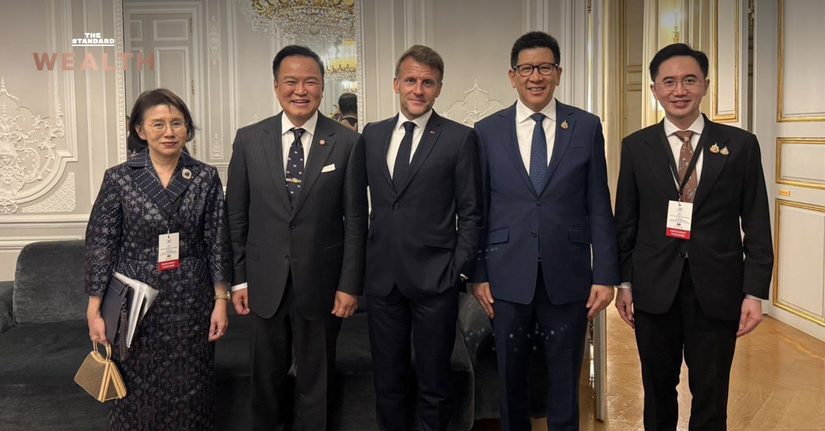 นายกฯ อนุทินและคณะทีมไทยแลนด์ถ่ายภาพร่วมกับประธานาธิบดีมาครงแห่งฝรั่งเศส