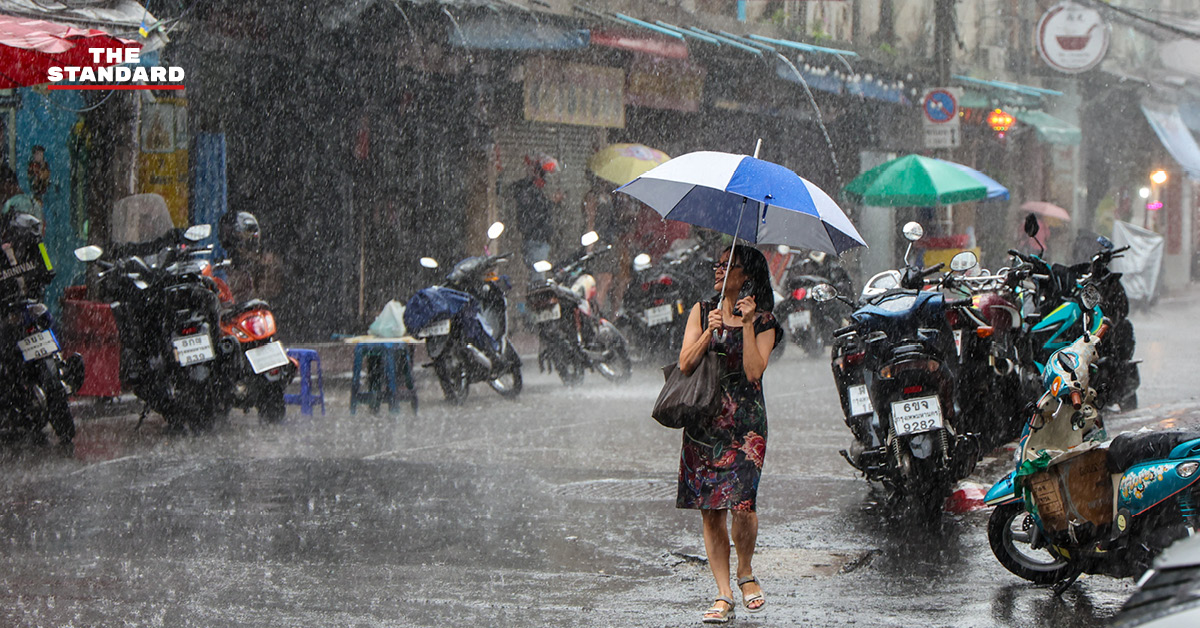 ภาพแผนที่ประเทศไทยแสดงพื้นที่เฝ้าระวังฝนตกหนักและคลื่นลมแรง