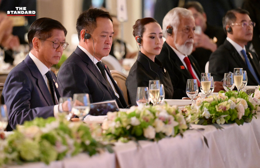 อนุทิน ชาญวีรกูล และภริยา เข้าร่วมงานเลี้ยงรับรองผู้นำอาเซียน-รัสเซีย โดยมีวลาดิมีร์ ปูติน เป็นเจ้าภาพ 4