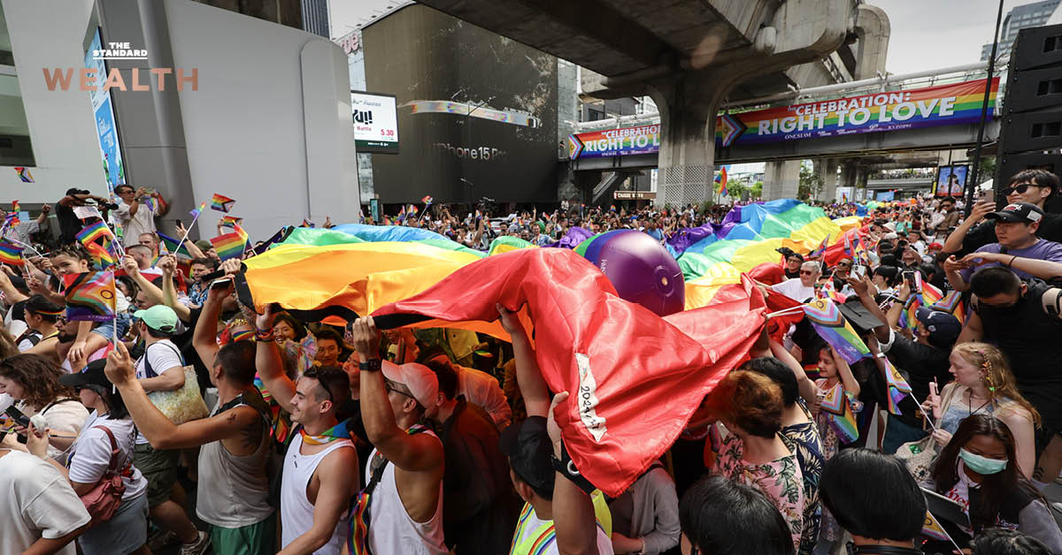 ภาพบรรยากาศงานเฉลิมฉลองเทศกาล Pride ที่เต็มไปด้วยสีสันและความหลากหลาย