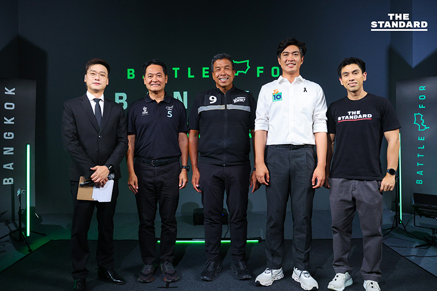 ภาพผู้สมัครผู้ว่าฯ กทม. ทั้ง 3 คนบนเวทีดีเบต THE STANDARD 2