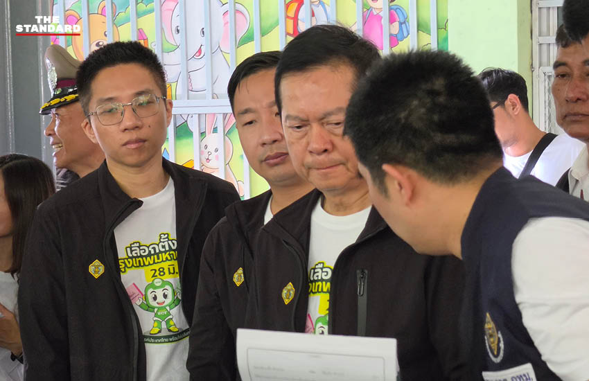ประธาน กกต. ตรวจเยี่ยมสถานที่ส่งมอบ ตรวจรับบัตรเลือกตั้ง หีบบัตร คูหา และวัสดุอุปกรณ์ ในการเลือกตั้ง 1