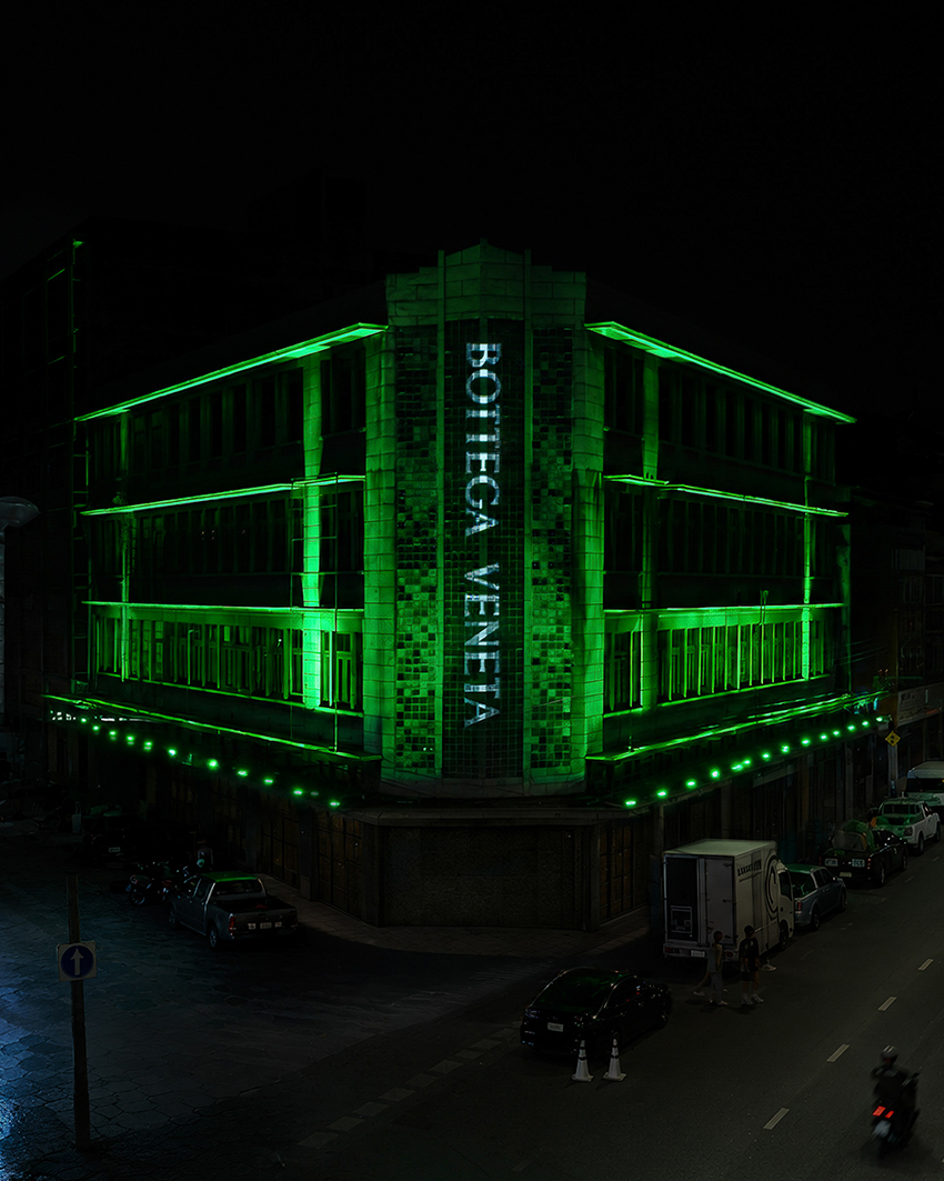 ภาพผลงานศิลปะจัดแสดงในนิทรรศการ Weaving Matter and Memory ของ Bottega Veneta ที่ Bangkok Kunsthalle 11