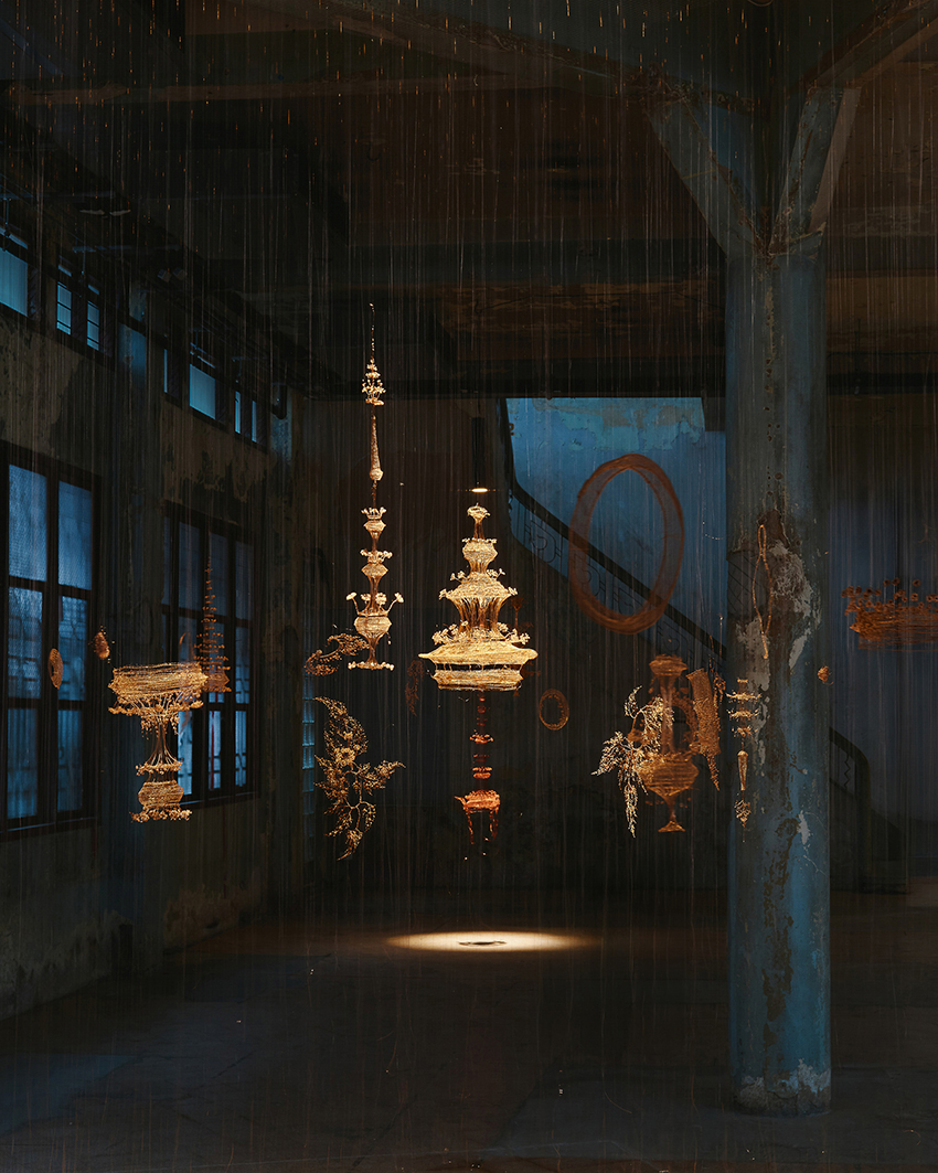 ภาพผลงานศิลปะจัดแสดงในนิทรรศการ Weaving Matter and Memory ของ Bottega Veneta ที่ Bangkok Kunsthalle 3