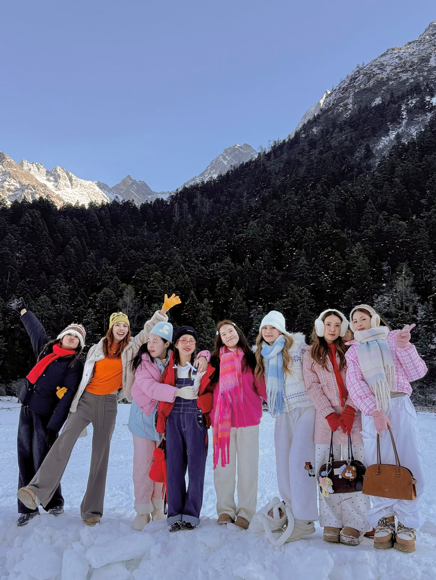 ภาพบุคคลของ บริ๊งค์-ภัทรภร พิศาลวรกิจ ครีเอเตอร์สาว 2