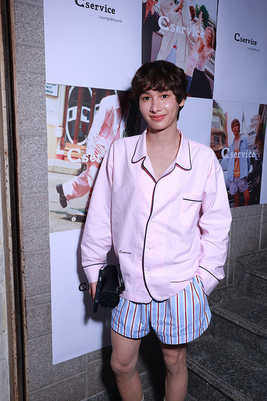 ภาพนางแบบสวมใส่ชุด Loungewear จากแบรนด์ C SERVICE 7