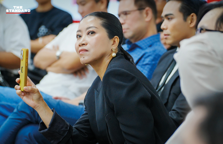 จุลพันธ์ ธงธรรม และษัษฐรัมย์ ร่วมวงเสวนาเรื่องสูตร CARE เพื่อบำนาญผู้ประกันตน 5