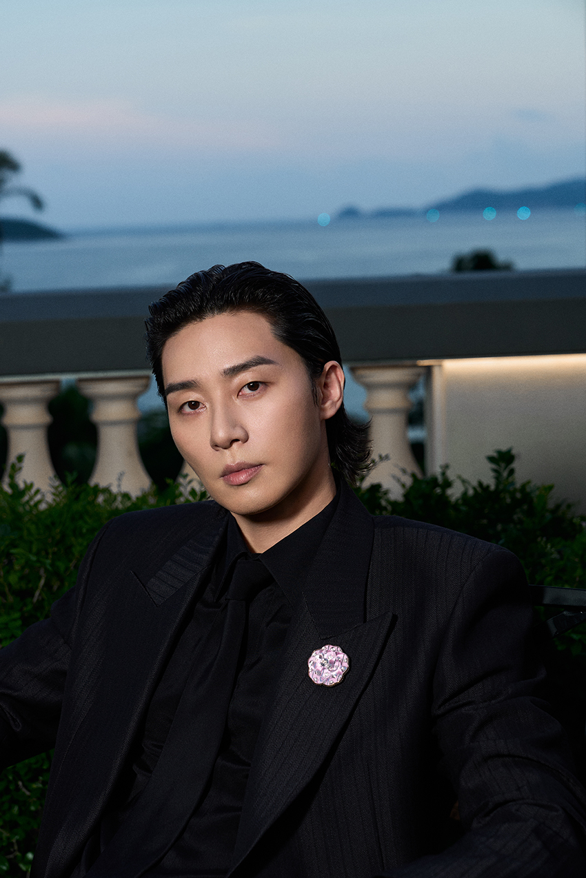 ภาพเหล่าคนดังและแบรนด์แอมบาสเดอร์ในงานเปิดตัวเครื่องประดับชั้นสูง CHANEL Signes & Symboles 2