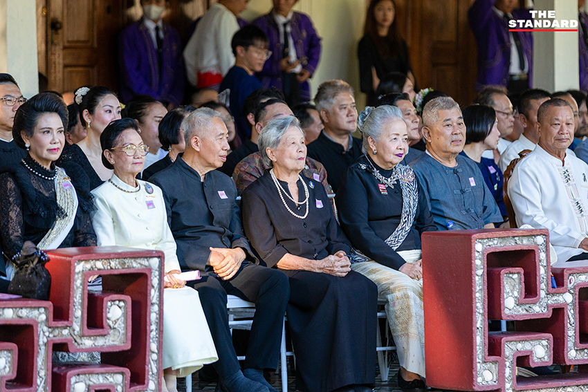 ภาพบรรยากาศประชาชนเข้าชมวังท่าเจดีย์กิ่ว อดีตกงสุลสหรัฐฯ เชียงใหม่ 2