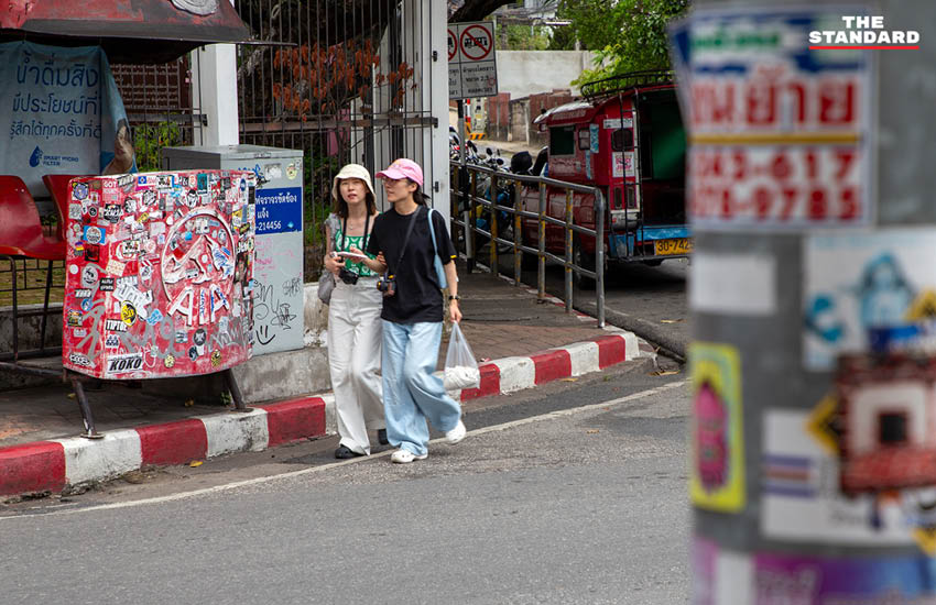ภาพสตรีทอาร์ตบนกำแพงในเขตเมืองเก่าเชียงใหม่ 8