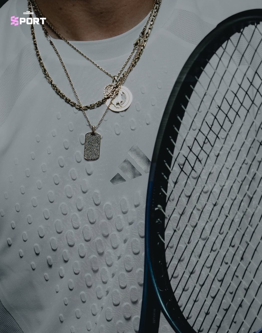 ชุดเทนนิสสีขาวของ adidas ที่ใช้เทคโนโลยี CLIMACOOL+ สำหรับการแข่งขัน Wimbledon 5