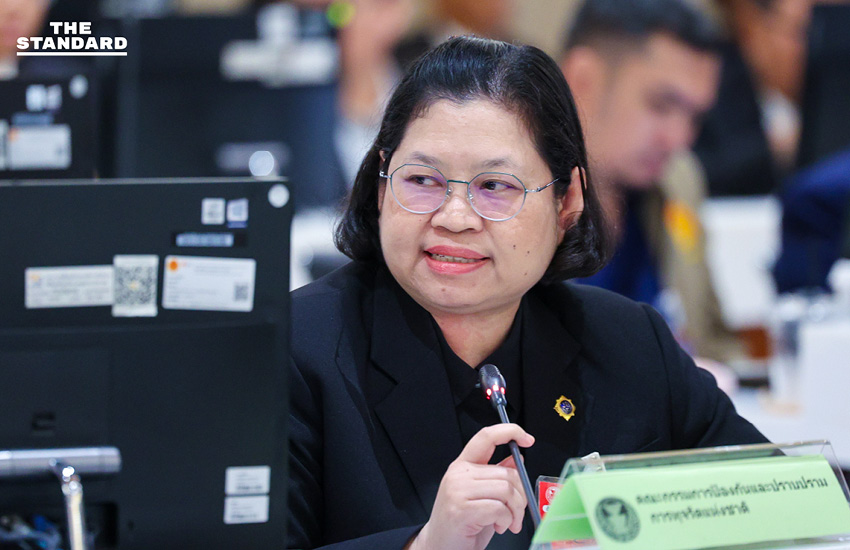 ภาพบรรยากาศการประชุมกรรมาธิการสภาผู้แทนราษฎรเพื่อตรวจสอบโครงการ TH-AI Passport 16