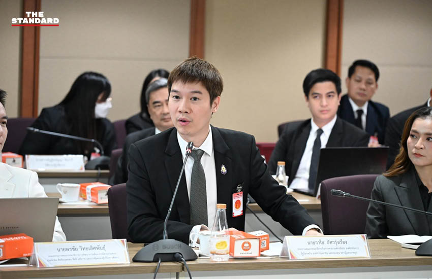 ตุลาการศาลรัฐธรรมนูญและตัวแทนพรรคการเมืองหารือเรื่องการจัดทำรัฐธรรมนูญฉบับใหม่ 6