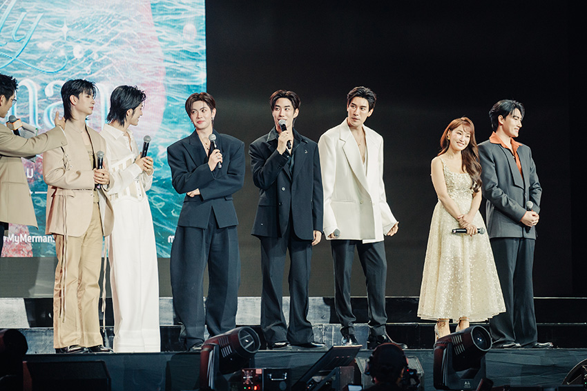 นักแสดง DOMUNDI รวมตัวในงาน DMD LINE UP 2026 10