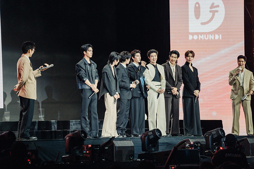 นักแสดง DOMUNDI รวมตัวในงาน DMD LINE UP 2026 8