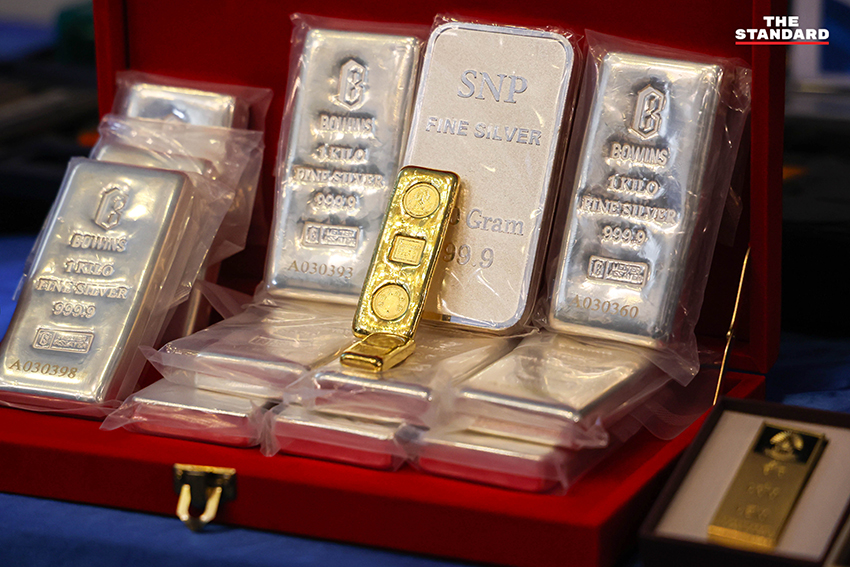 ภาพการแถลงข่าวของ DSI เกี่ยวกับผลปฏิบัติการทลายเครือข่าย Forex ข้ามชาติ พร้อมของกลางที่ยึดได้ 6