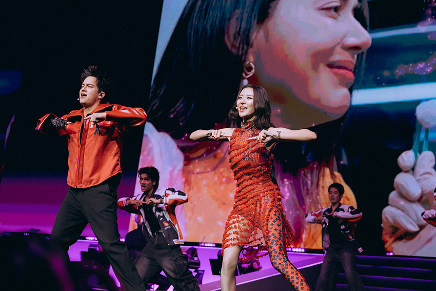 ภาพบรรยากาศคอนเสิร์ต GDH โตมาด้วยกัน ออร์เคสตรามูฟวี่คอนเสิร์ต 13