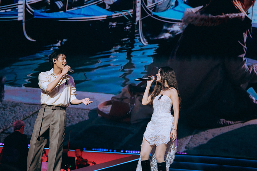 ภาพบรรยากาศคอนเสิร์ต GDH โตมาด้วยกัน ออร์เคสตรามูฟวี่คอนเสิร์ต 5