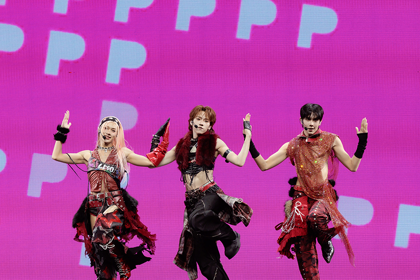 ภาพรวมศิลปิน T-POP บนเวทีคอนเสิร์ต GOTCHA POP 4 1