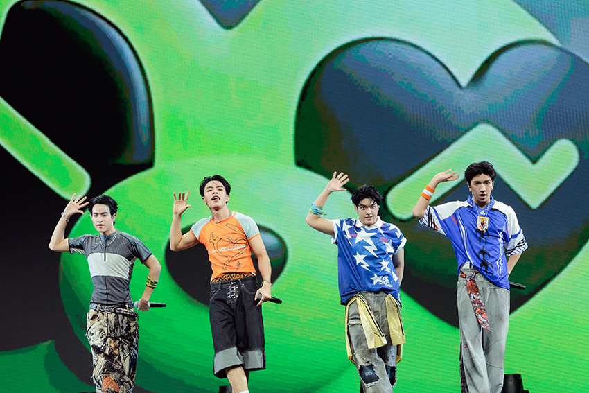 ภาพรวมศิลปิน T-POP บนเวทีคอนเสิร์ต GOTCHA POP 4 10