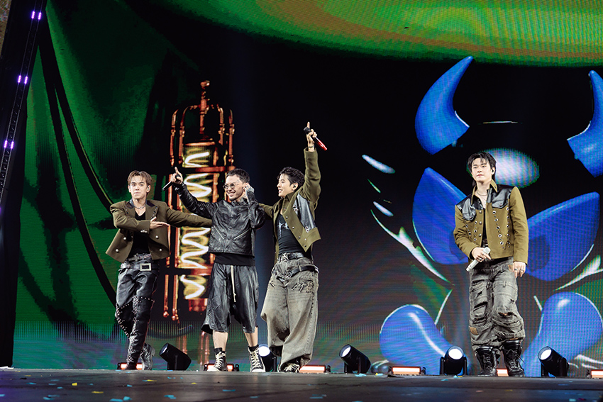 ภาพรวมศิลปิน T-POP บนเวทีคอนเสิร์ต GOTCHA POP 4 14