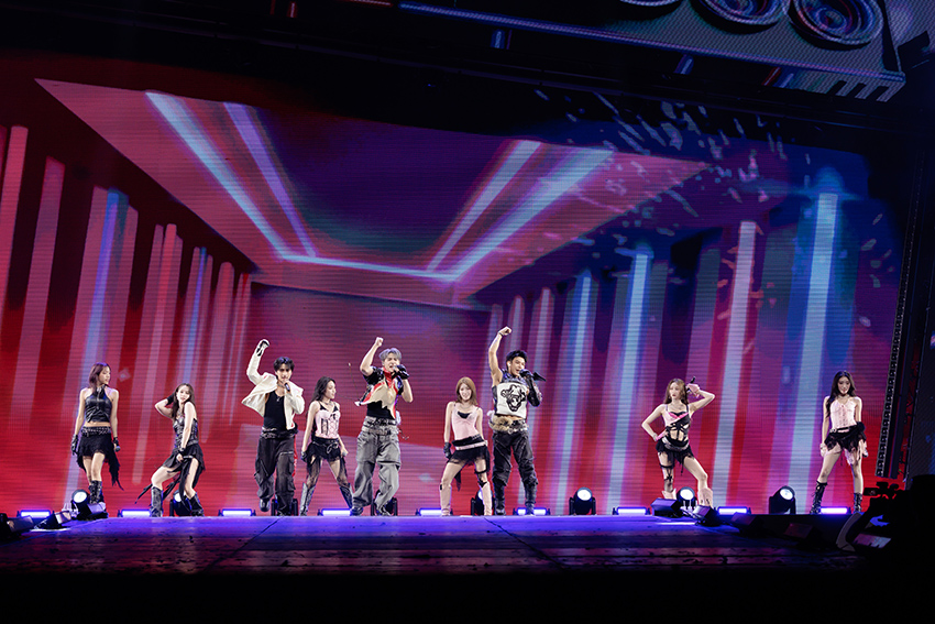 ภาพรวมศิลปิน T-POP บนเวทีคอนเสิร์ต GOTCHA POP 4 15
