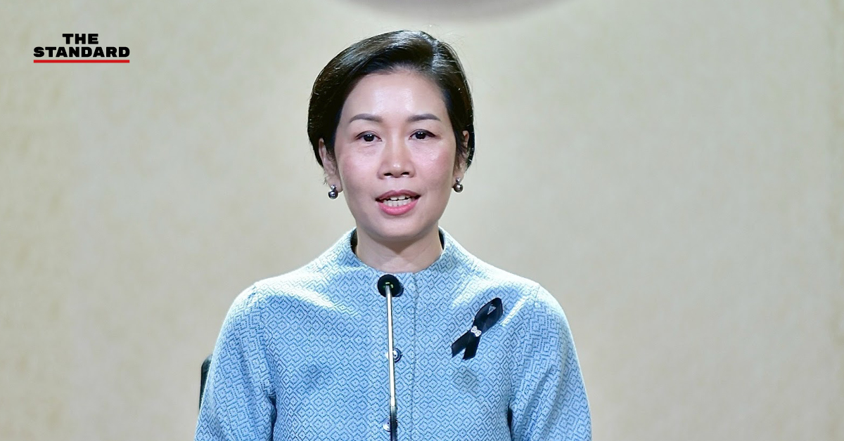 รัชดา ธนาดิเรก โฆษกประจำสำนักนายกรัฐมนตรี แถลงข่าวเรื่องกฎหมายเชื่อมโยงข้อมูลภาครัฐ