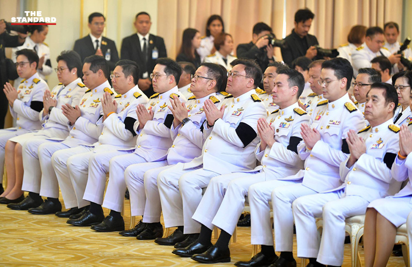 ภาพคณะรัฐมนตรีร่วมพิธีบำเพ็ญกุศลสัตตมวาร ถวายเป็นพระกุศลเจ้าฟ้าพัชรกิติยาภาฯ 2