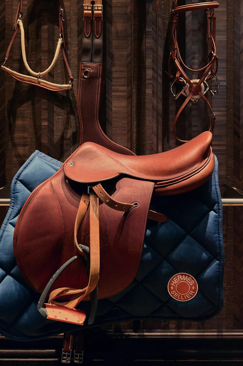 ภาพด้านหน้าแฟล็กชิปสโตร์ Hermès Maison Bond Street ในกรุงลอนดอน 6