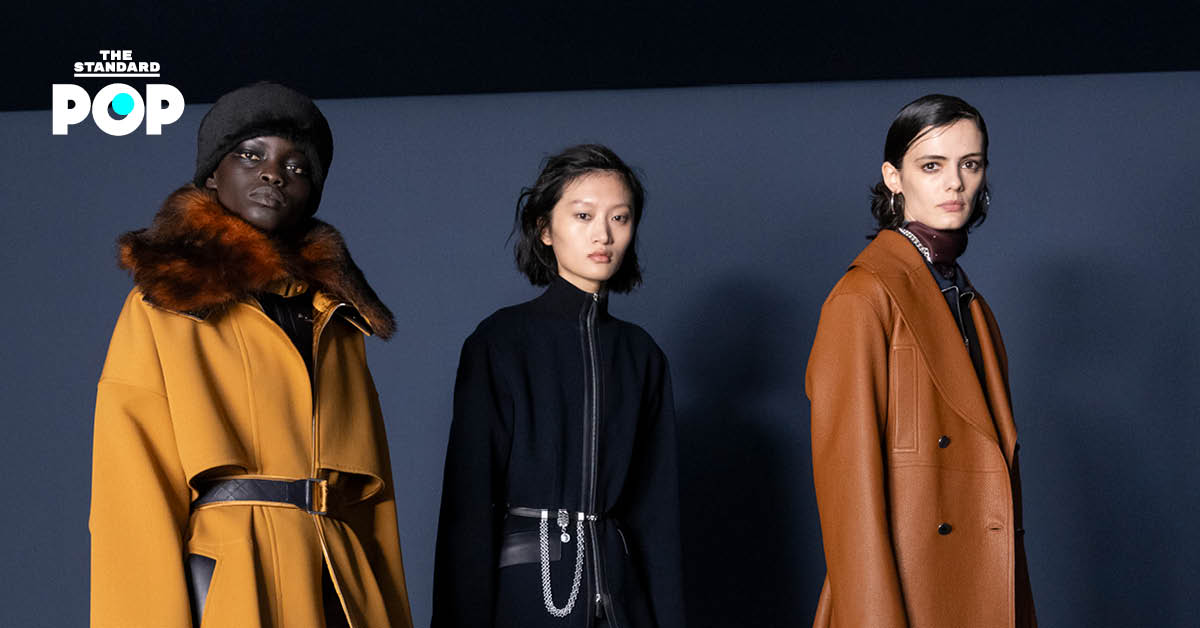 ภาพนางแบบในงานแฟชั่นโชว์ของ Hermès
