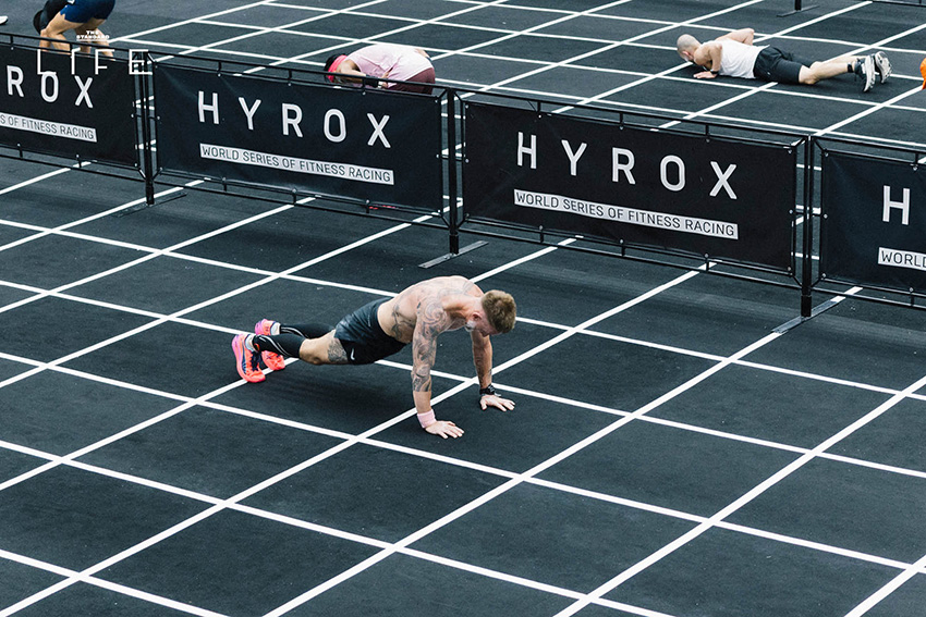 รองเท้า Hybrid Shoe สำหรับการออกกำลังกายแบบผสมผสาน 8