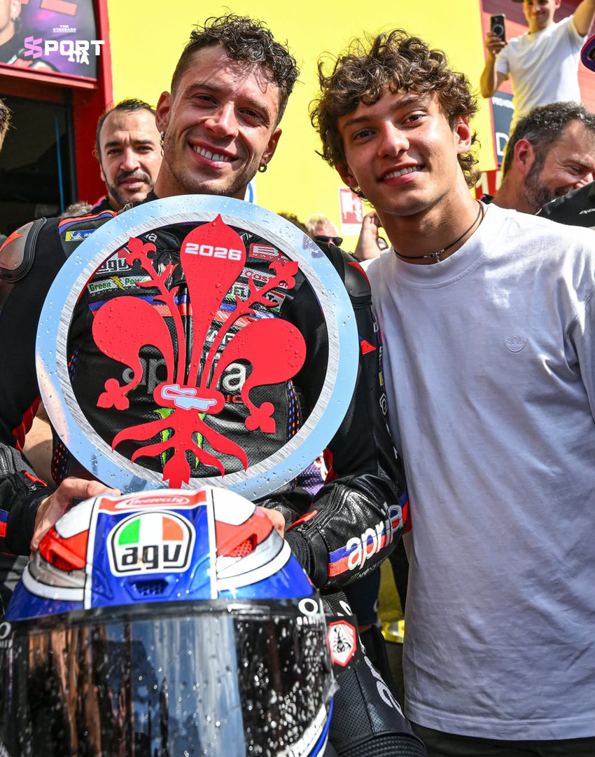 ภาพ คิมี อันโตเนลลี และ มาร์โก เบซเซคคี สองจ่าฝูงแห่ง F1 และ MotoGP พบกันที่อิตาลี 1