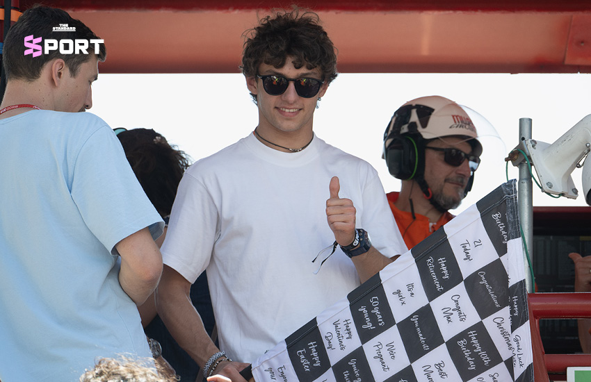 ภาพ คิมี อันโตเนลลี และ มาร์โก เบซเซคคี สองจ่าฝูงแห่ง F1 และ MotoGP พบกันที่อิตาลี 4
