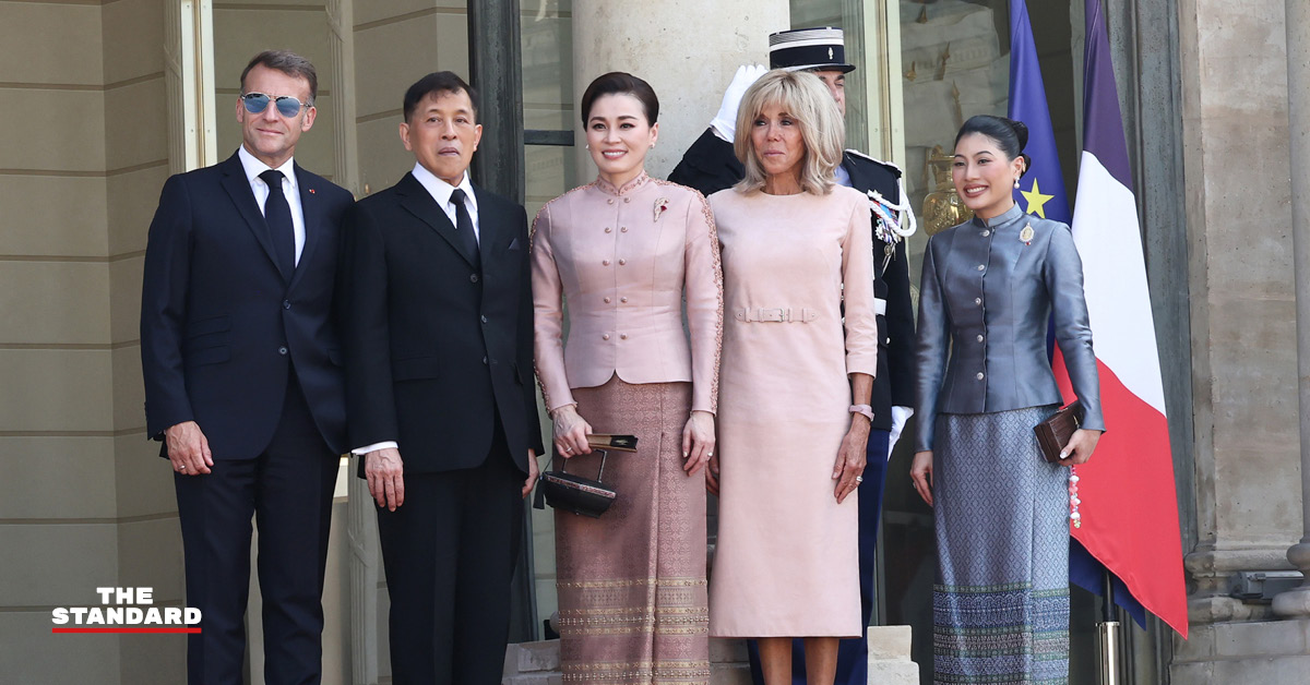พระบาทสมเด็จพระเจ้าอยู่หัวและสมเด็จพระนางเจ้าฯ พระบรมราชินี เสด็จฯ เยือนฝรั่งเศส โดยมีประธานาธิบดีมาครงเฝ้าฯ รับเสด็จ