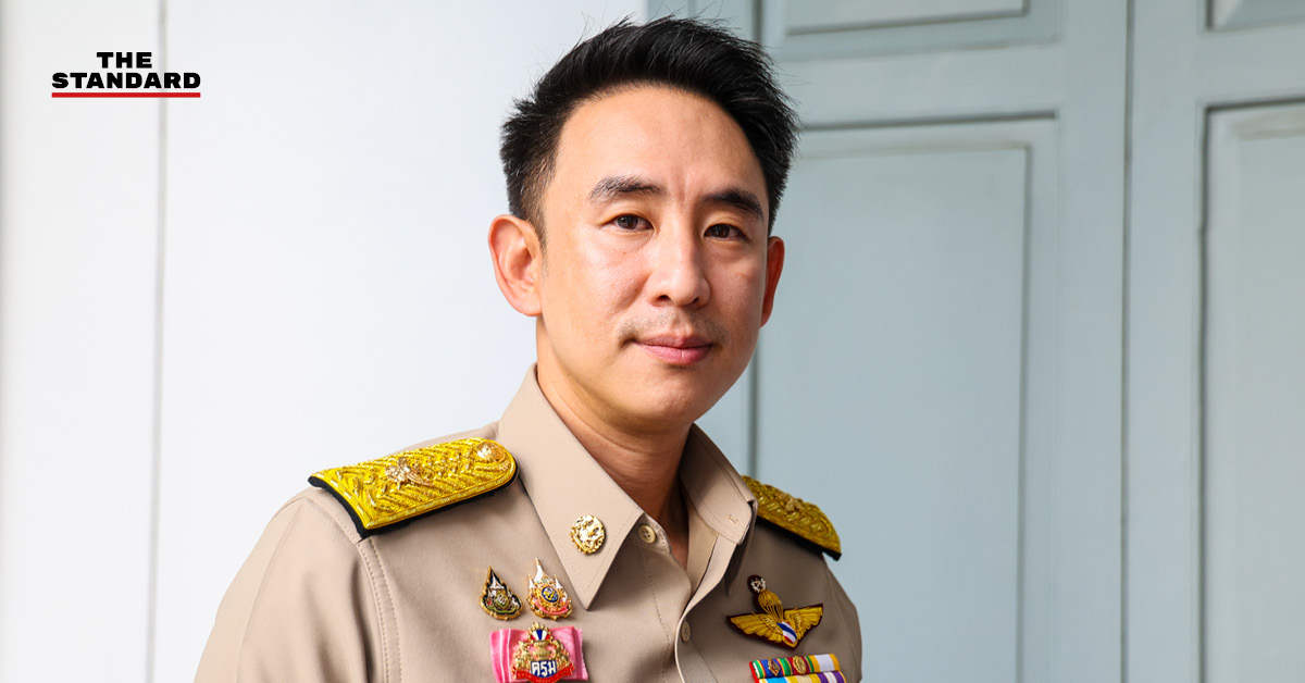วรศิษฎ์ เลียงประสิทธิ์ รัฐมนตรีช่วยว่าการกระทรวงมหาดไทย ให้สัมภาษณ์สื่อมวลชน