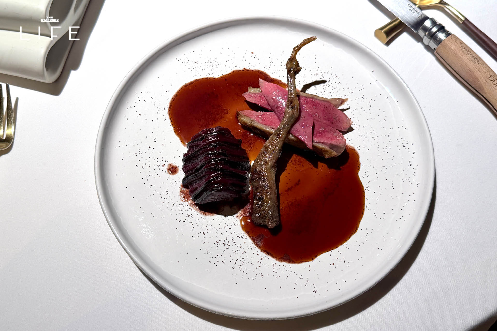 ภาพจานอาหารจากเมนูใหม่ 'Cuisine of the Alps' ของ Maison Dunand 5