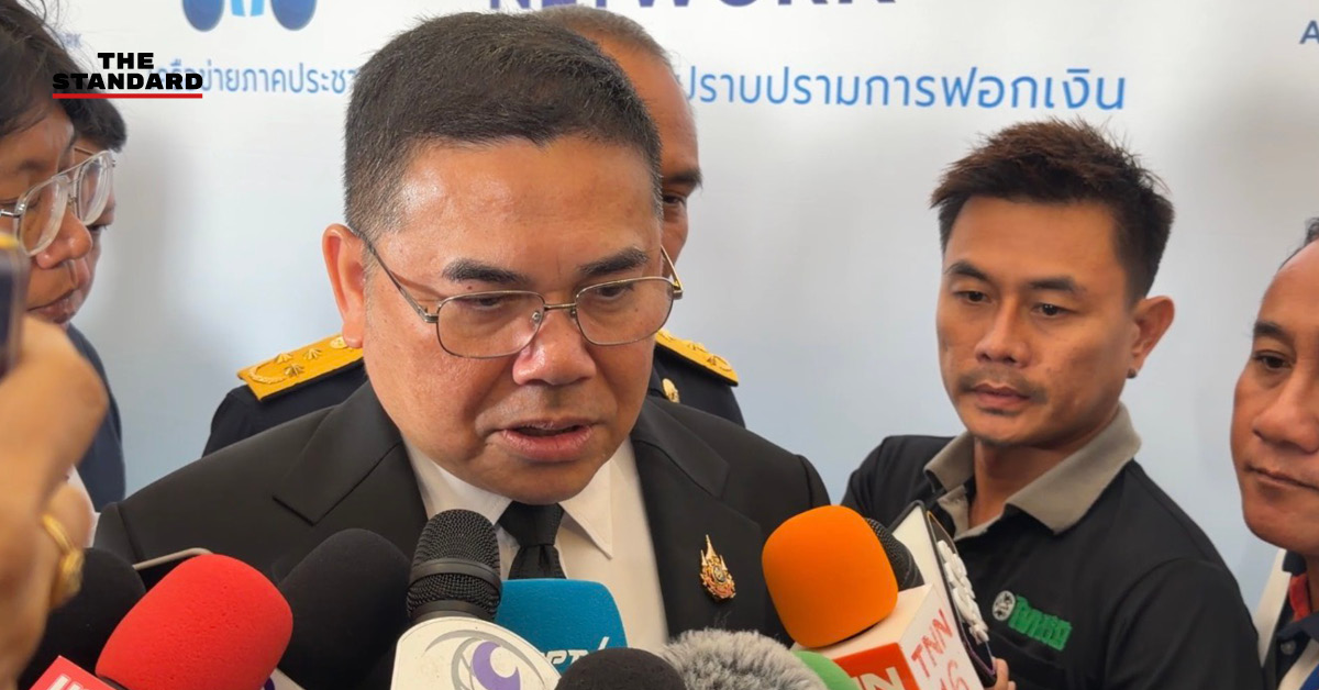 พัฒนพงศ์ จันทร์เพ็ชรพูล ผู้ช่วยเลขาธิการ ป.ป.ช. ให้สัมภาษณ์สื่อมวลชน