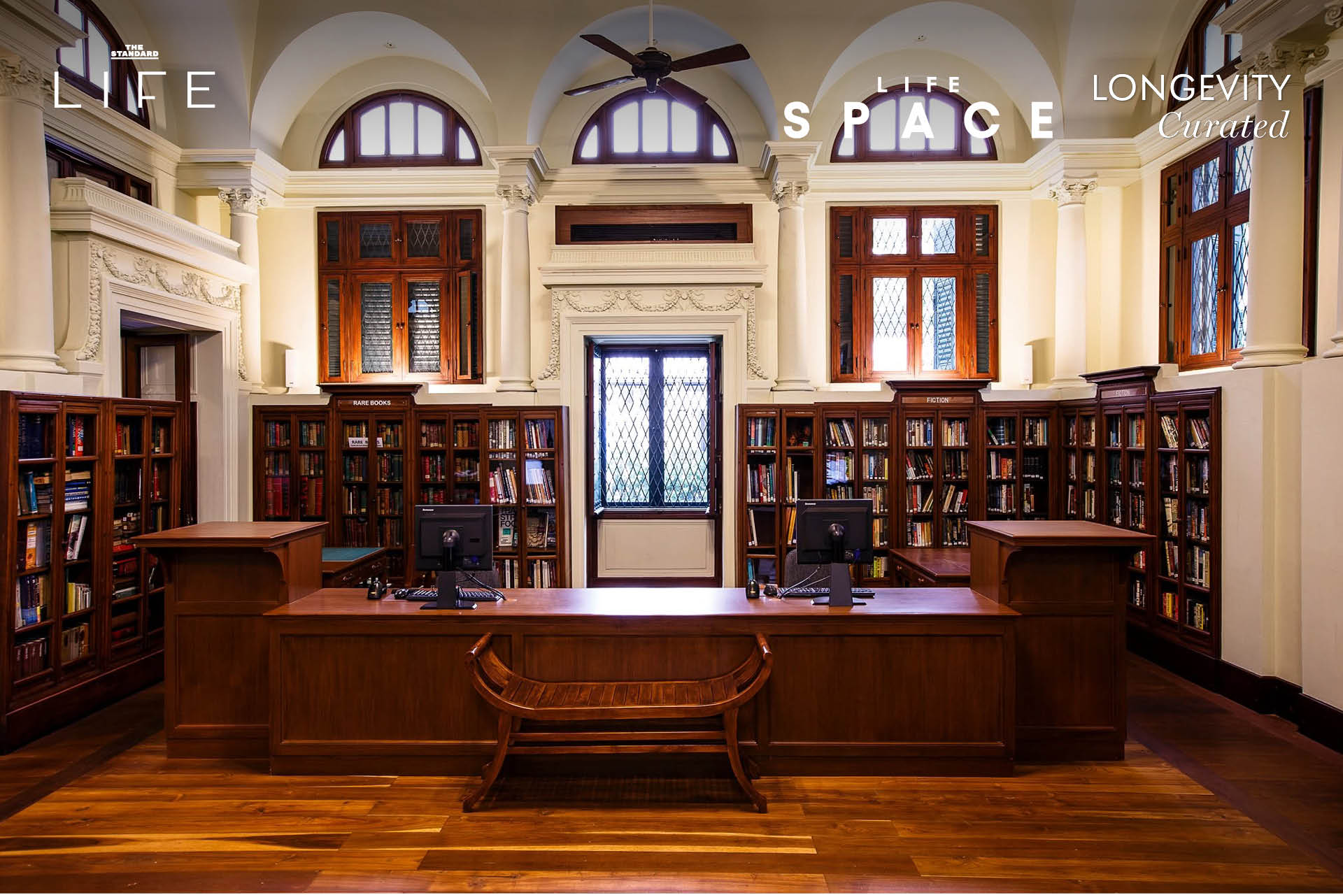 ภาพบรรยากาศภายในห้องสมุด Neilson Hays Library สถาปัตยกรรมคลาสสิกสวยงาม 2