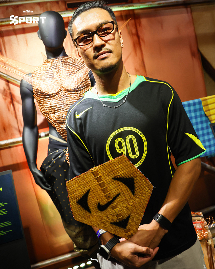 ภาพบรรยากาศกิจกรรม Nike Goal-Dang บนถนนทรงวาด ที่เนรมิตเป็นรันเวย์แฟชั่นฟุตบอลโลก 14