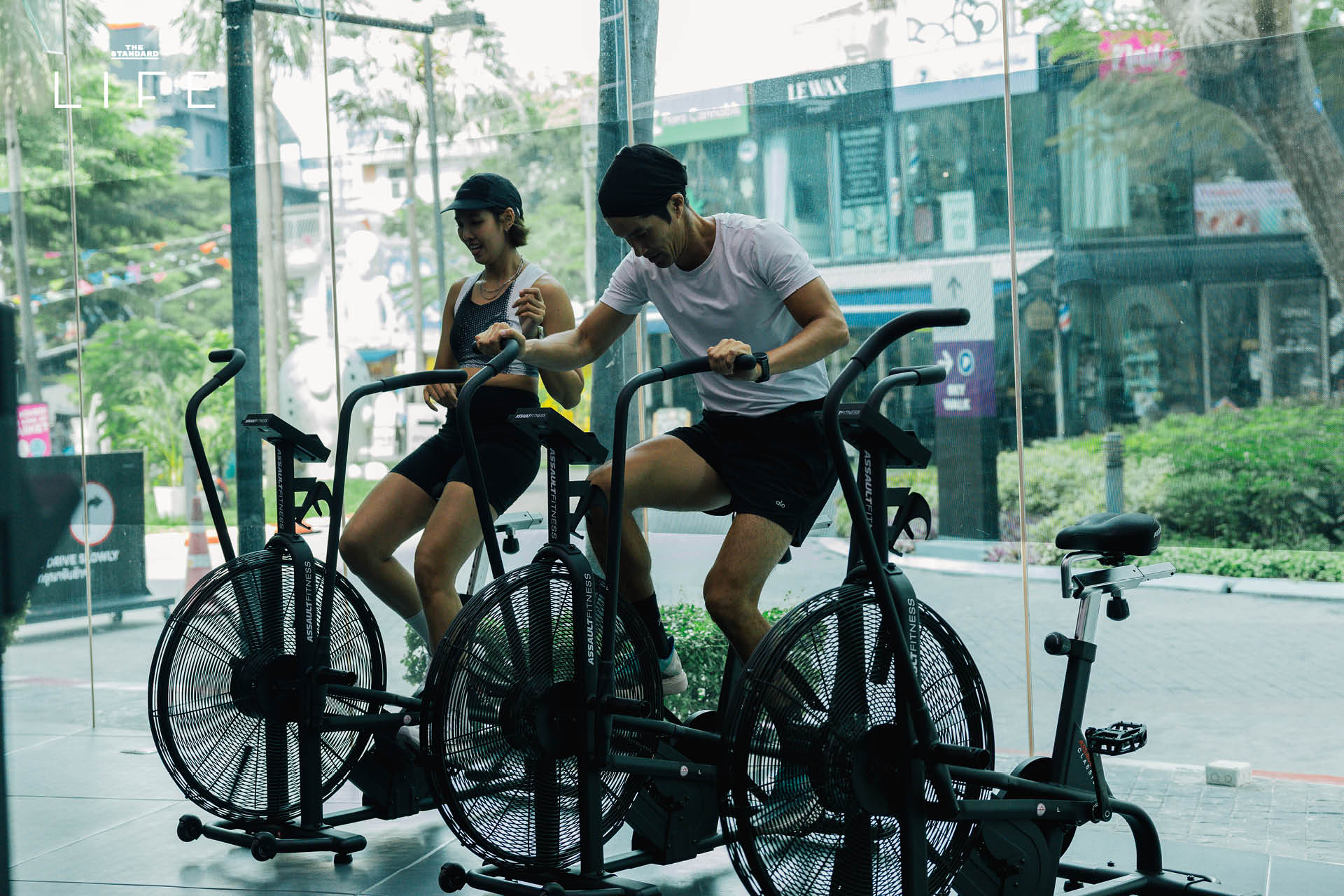 ภาพการฝึก Pacing ด้วยเครื่อง OT Engine ภายในยิม ONTRACK CAMPUS ที่มีดีไซน์ทันสมัย 20