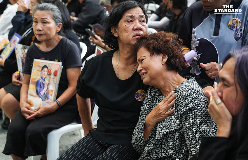 ประชาชนจำนวนมากหลั่งไหลถวายความอาลัยและน้อมรำลึกถึง 'เจ้าฟ้าพัชรกิติยาภาฯ' ณ โรงพยาบาลจุฬาลงกรณ์ 3