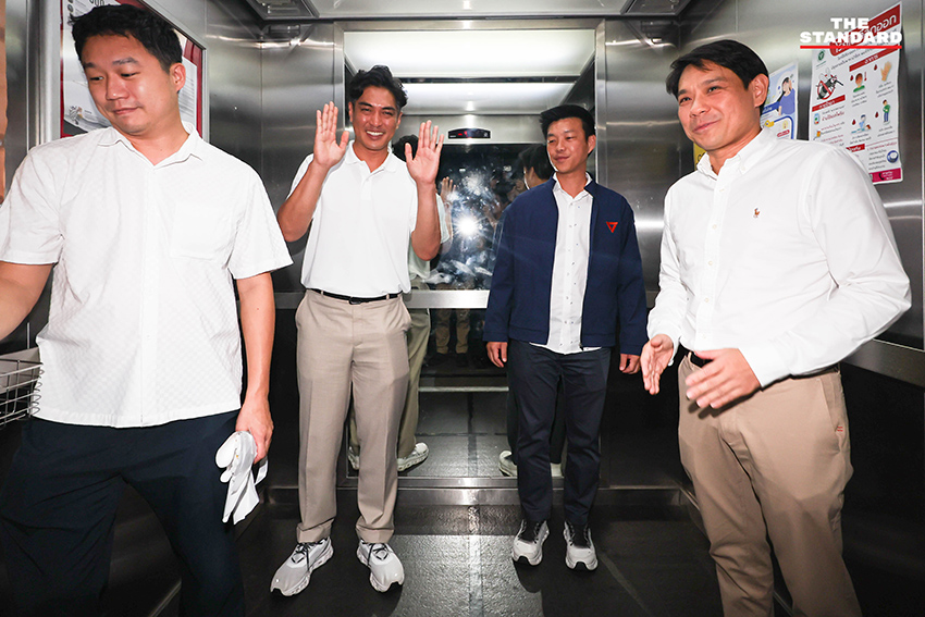 แกนนำพรรคประชาชนแถลงข่าวหลังการเลือกตั้งผู้ว่าฯ กทม. และ ส.ก. 5