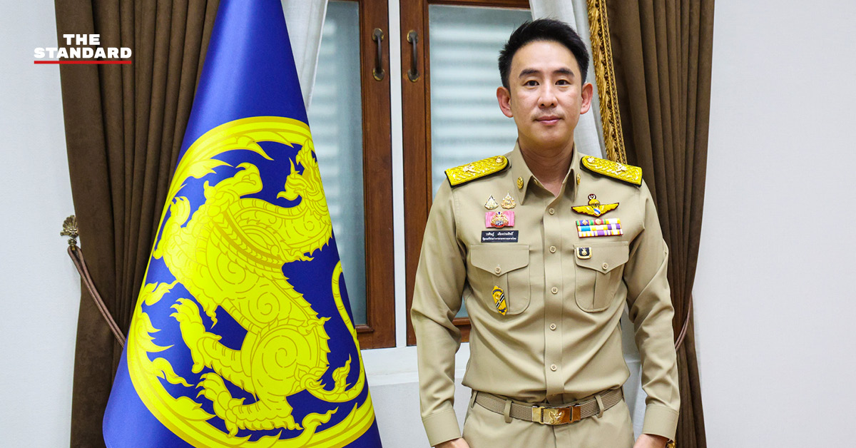 วรศิษฏ์ เลียงประสิทธิ์ รัฐมนตรีช่วยว่าการกระทรวงมหาดไทย ให้สัมภาษณ์สื่อมวลชน