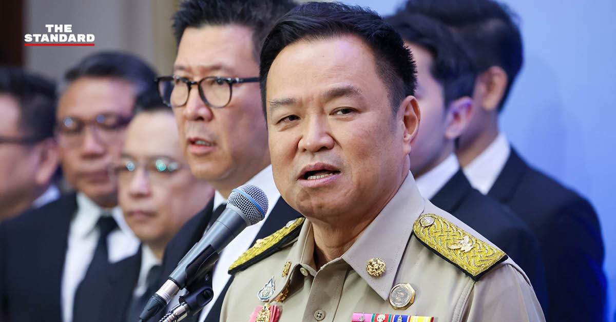 อนุทิน ชาญวีรกูล นายกรัฐมนตรี แถลงข่าวที่ทำเนียบรัฐบาล