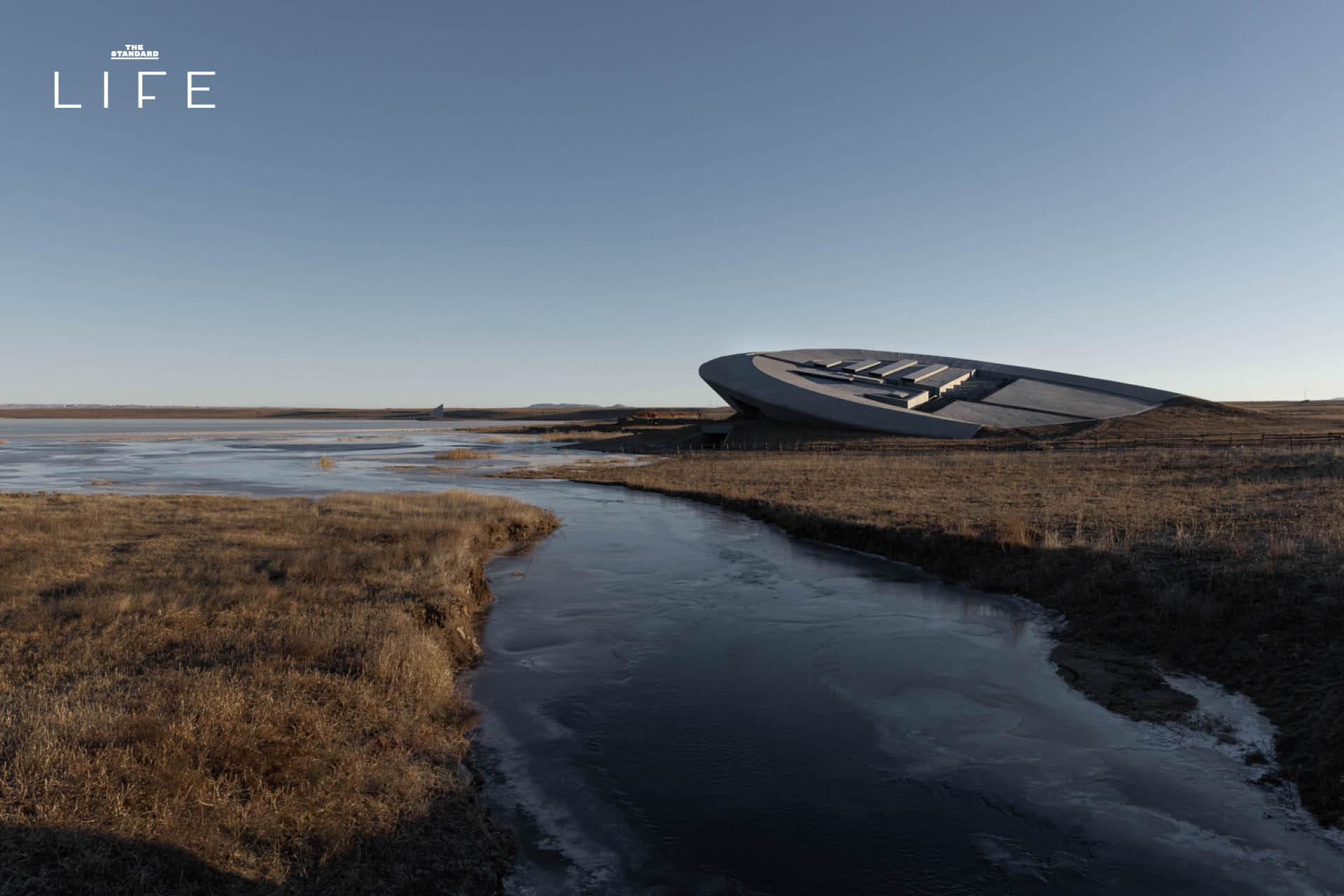 Prairie Ark แกลเลอรีสาธารณะรูปทรง UFO ที่มองโกเลีย 2