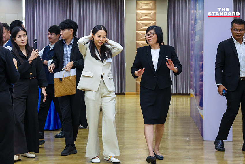 รักชนก ศรีนอก ประธานกรรมาธิการฯ แถลงข่าวร่วมกับเลขาธิการสำนักงานประกันสังคม 6