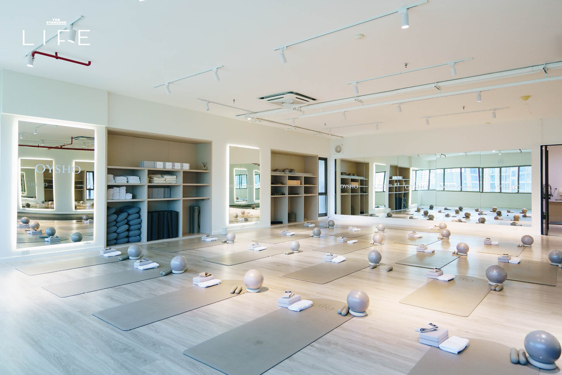 ผู้เข้าร่วมคลาส Booty Burn ออกกำลังกายปั้นก้นเด้งที่ RE9 Wellness Studio 5